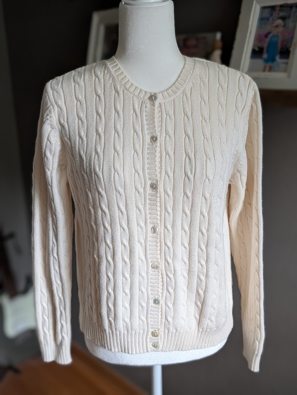 Eddie Bauer Medium Ivory White Cable Knit Cardigan Preppy Coastal Sweater Fall
